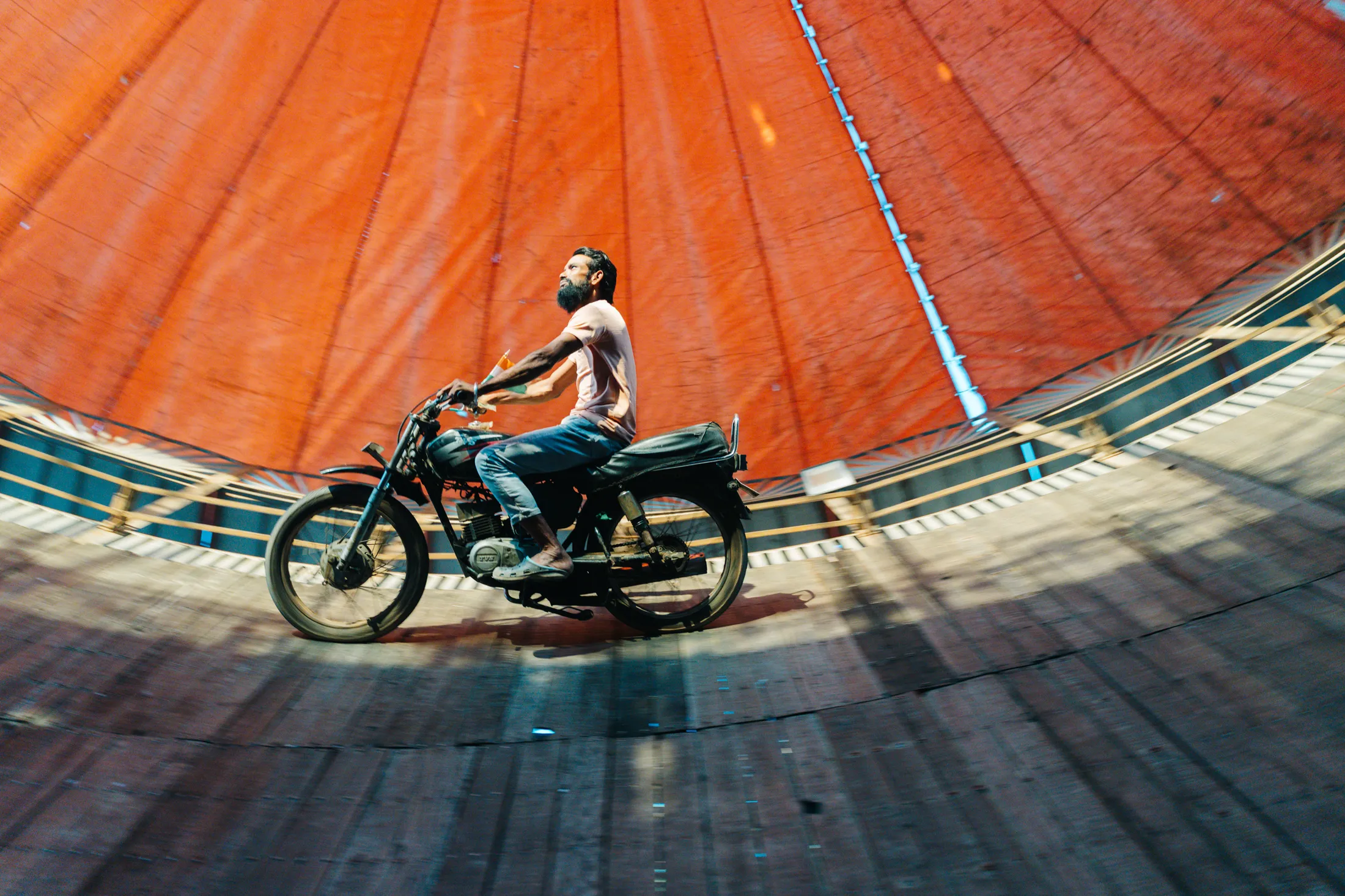 Maut Ka Kuan, India photo 9